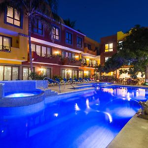 Casa Loteria -Pueblito Sayulita- Colorful, Family And Relax Experience With Private Parking And Pool